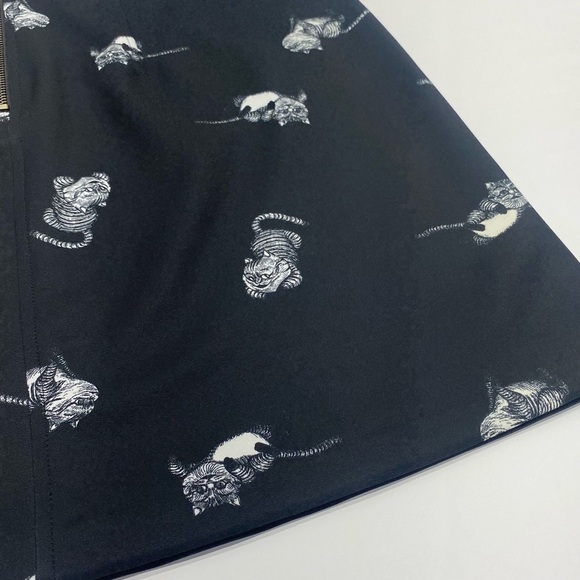 Disney Alice Through The Looking Glass Black Skirt W 8 Back Zip Pockets CATS - Picture 9 of 14